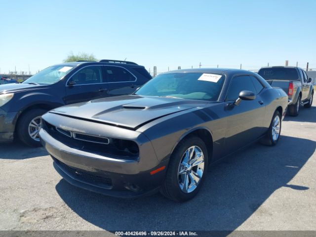 2C3CDZAG3JH321808 Dodge Challenger Sxt