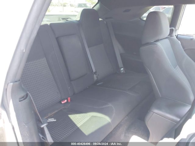 2C3CDZAG3JH321808 Dodge Challenger Sxt