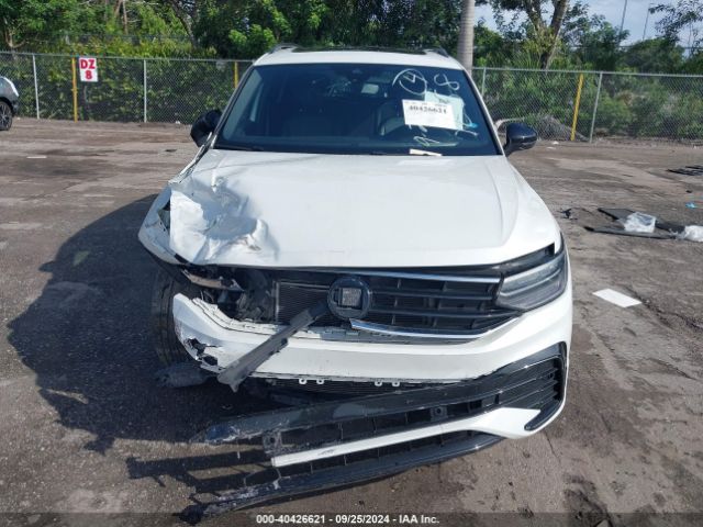 3VVCB7AX4PM101658 Volkswagen Tiguan 2.0t Se R-line Black