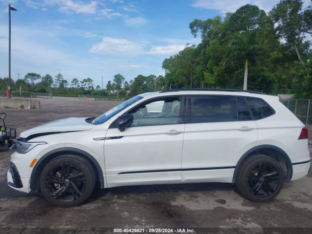 3VVCB7AX4PM101658 Volkswagen Tiguan 2.0t Se R-line Black