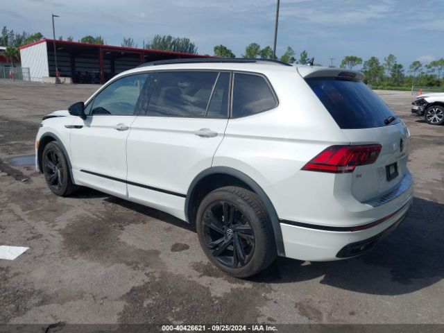 3VVCB7AX4PM101658 Volkswagen Tiguan 2.0t Se R-line Black