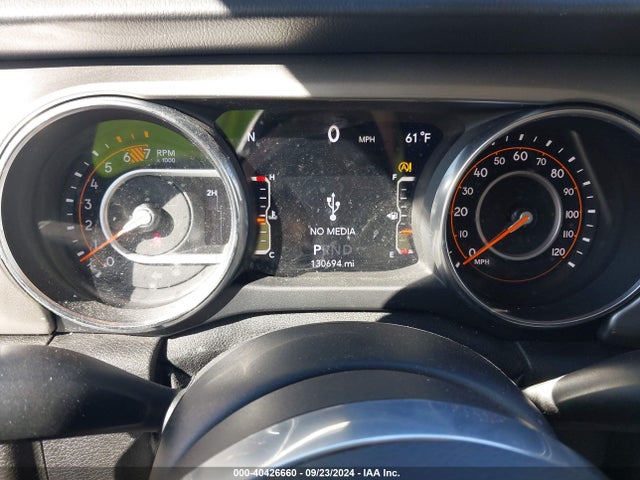 1C4HJXEG2KW527746 Jeep Wrangler Unlimited Sahara 4x4