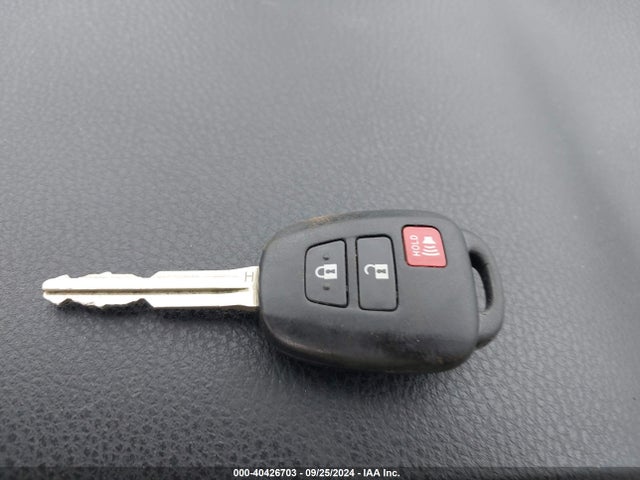 Toyota Rav4 Xle 2014 JTMRFREV3EJ010814 Image 11