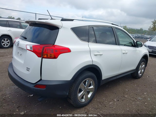 Toyota Rav4 Xle 2014 JTMRFREV3EJ010814 Image 4