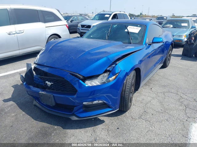 Ford Mustang V6 2017 1FA6P8AM1H5210536 Image 2