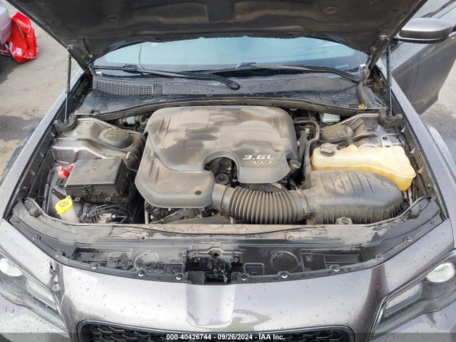 2C3CCAGG7JH267165 Chrysler 300 300s Awd