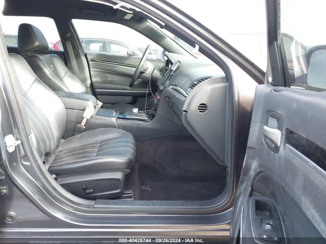 2C3CCAGG7JH267165 Chrysler 300 300s Awd