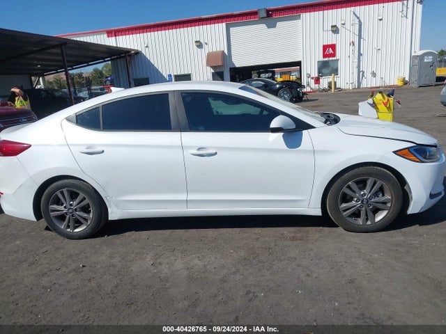 Hyundai ELANTRA SEL 2018 5NPD84LF8JH333441 Image 13