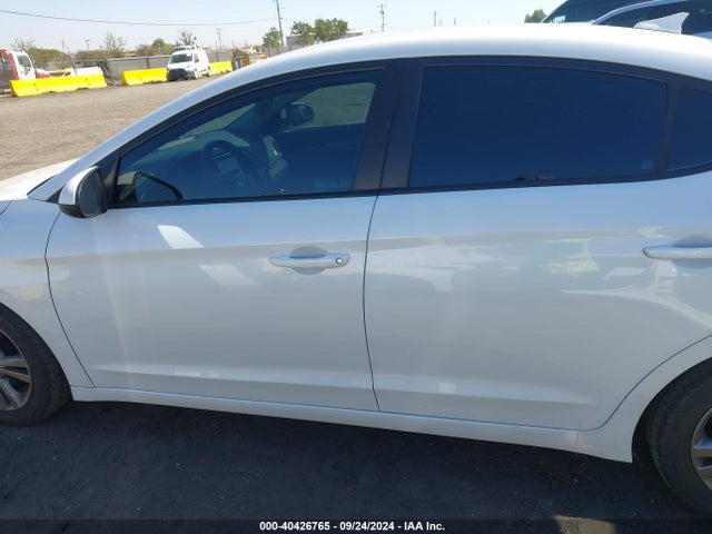 Hyundai ELANTRA SEL 2018 5NPD84LF8JH333441 Image 14