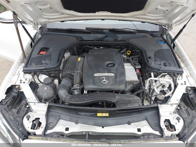 WDDZF4KB3HA026499 Mercedes-Benz E 300 4matic