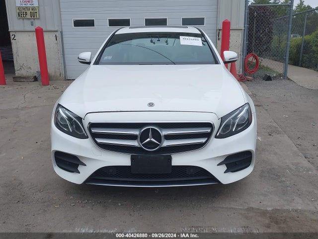 WDDZF4KB3HA026499 Mercedes-Benz E 300 4matic