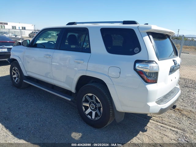 Toyota 4runner Trail Premium 2016 JTEBU5JR6G5329978 Image 3