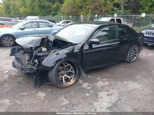 Chrysler 300 Touring 2018 2C3CCAAG0JH308583 Image 2