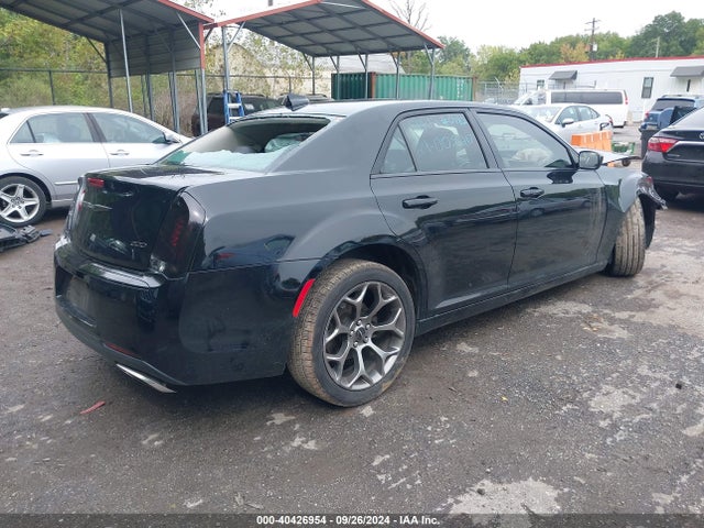 Chrysler 300 Touring 2018 2C3CCAAG0JH308583 Image 4