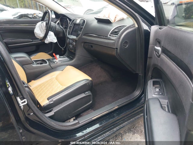 Chrysler 300 Touring 2018 2C3CCAAG0JH308583 Image 5