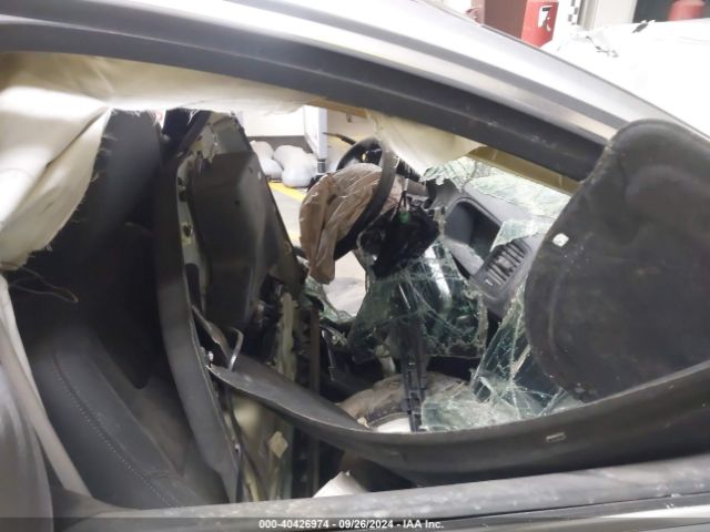 YV140MEKXH1373470 Volvo V60 T5 Premier