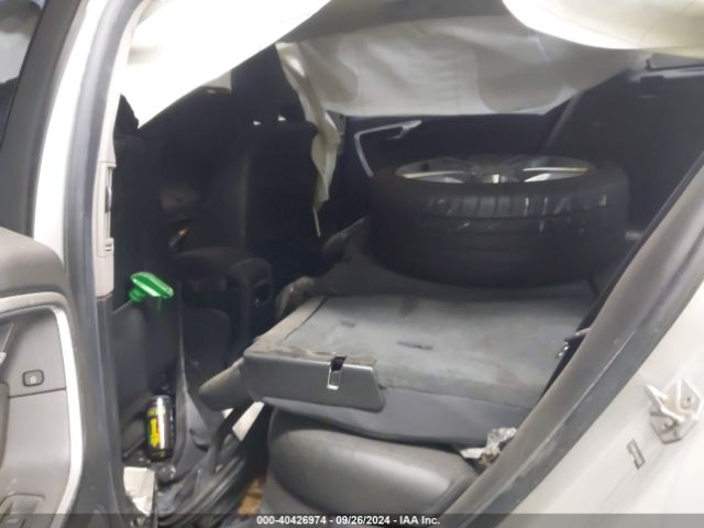 YV140MEKXH1373470 Volvo V60 T5 Premier