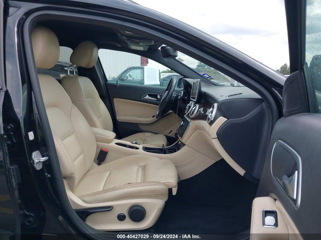 WDCTG4EB4GJ202235 Mercedes-Benz GLA 250