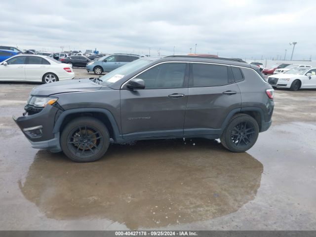 3C4NJCBB0JT124793 Jeep Compass Latitude Fwd