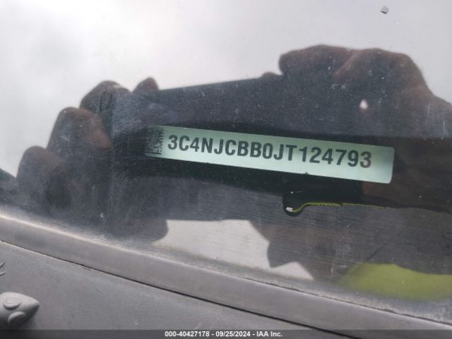 3C4NJCBB0JT124793 Jeep Compass Latitude Fwd