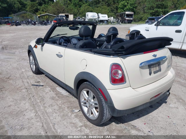 2011 MINI COOPER WMWZN3C50BT265100 Photo 2