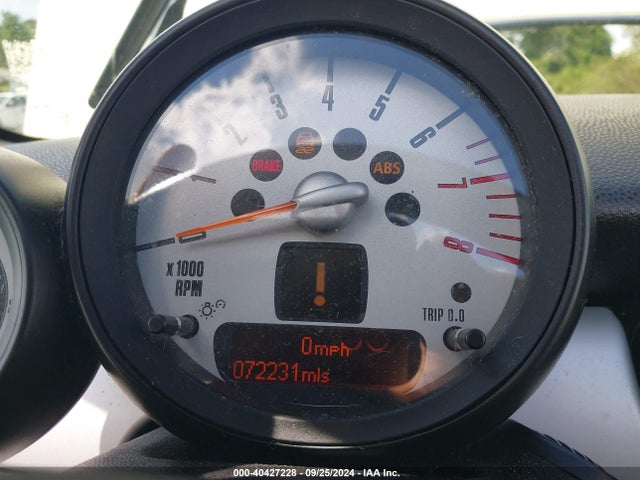 2011 MINI COOPER WMWZN3C50BT265100 Photo 6