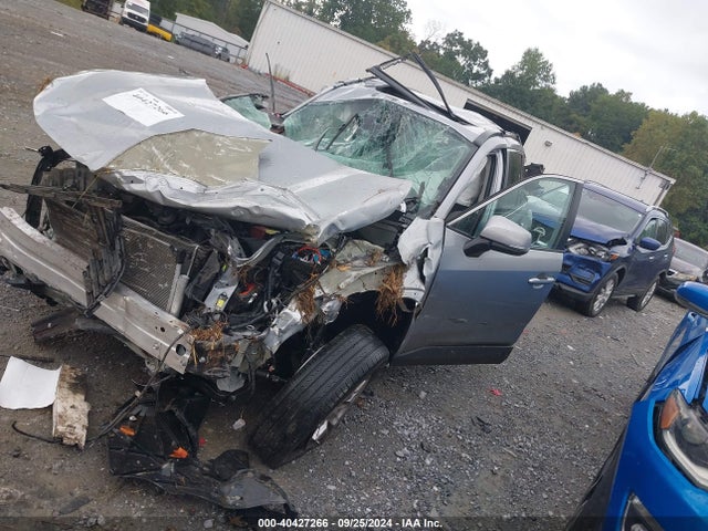 Toyota Rav4 Xle 2022 2T3W1RFV9NC204962 Image 2