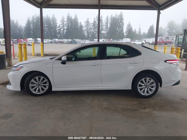 Toyota CAMRY LE 2018 4T1B11HK4JU124764 Image 14