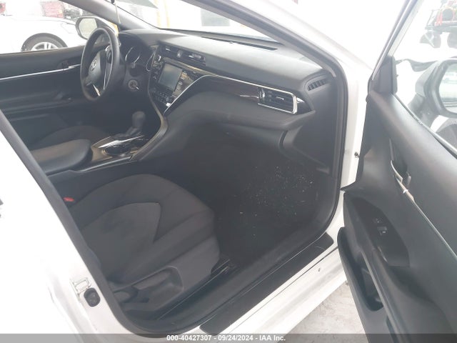 Toyota CAMRY LE 2018 4T1B11HK4JU124764 Image 5