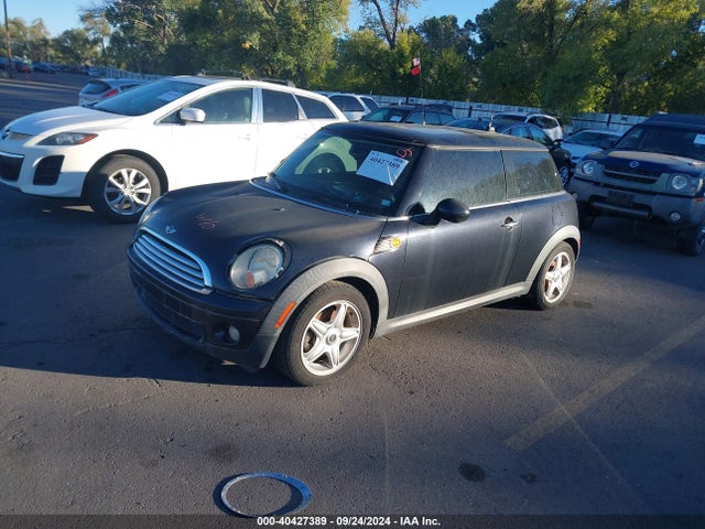 2007 MINI COOPER WMWMF33567TL68455 Photo 1