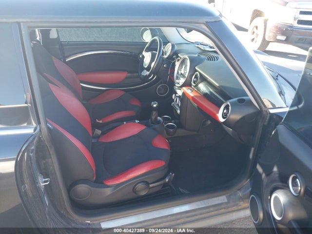 2007 MINI COOPER WMWMF33567TL68455 Photo 4