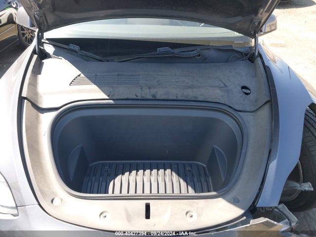 2020 TESLA MODEL Y 5YJYGDEE2LF050897 Photo 9