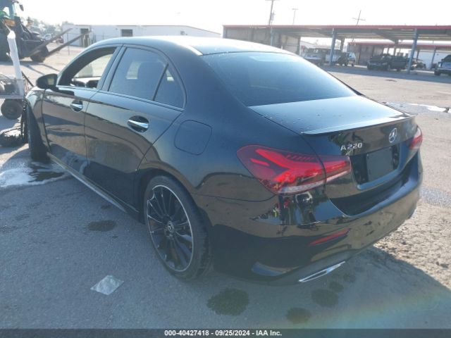 W1K3G4EB5MJ318017 Mercedes-Benz A 220
