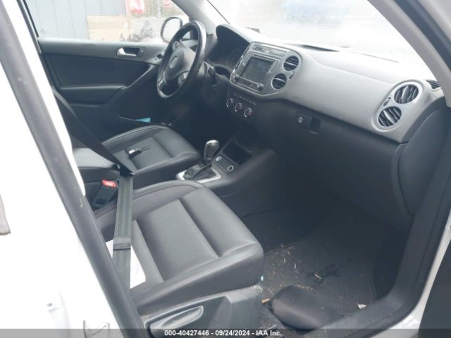 WVGBV7AX4HW513027 Volkswagen TIGUAN S
