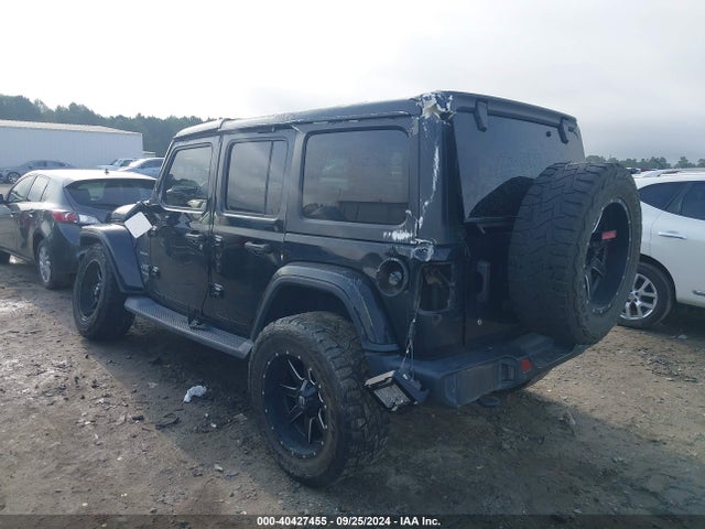 1C4HJXEN6KW595840 Jeep Wrangler Unlimited Sahara 4x4