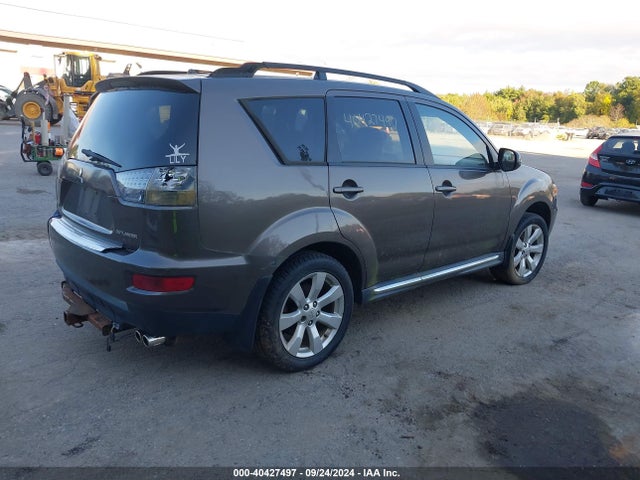 2010 MITSUBISHI OUTLANDER JA4JT4AX5AZ018337 Photo 3