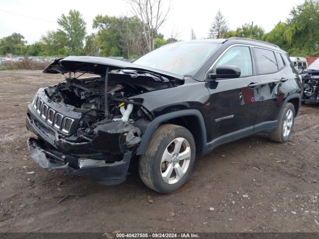3C4NJCBB1JT339194 Jeep Compass Latitude Fwd