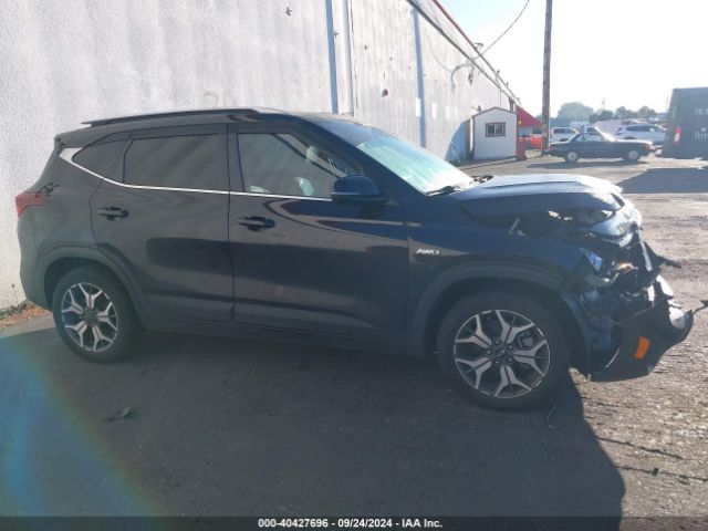 KNDERCAA3M7045760 KIA SELTOS EX