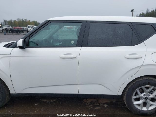 KNDJ23AU2R7239538 KIA SOUL LX
