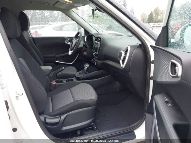 KNDJ23AU2R7239538 KIA SOUL LX