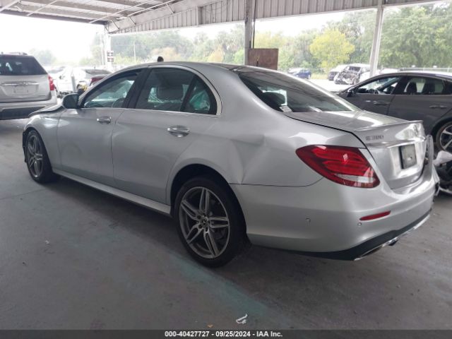 WDDZF4JBXJA295297 Mercedes-Benz E 300
