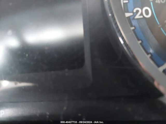 5YFBURHEXJP751812 Toyota COROLLA LE