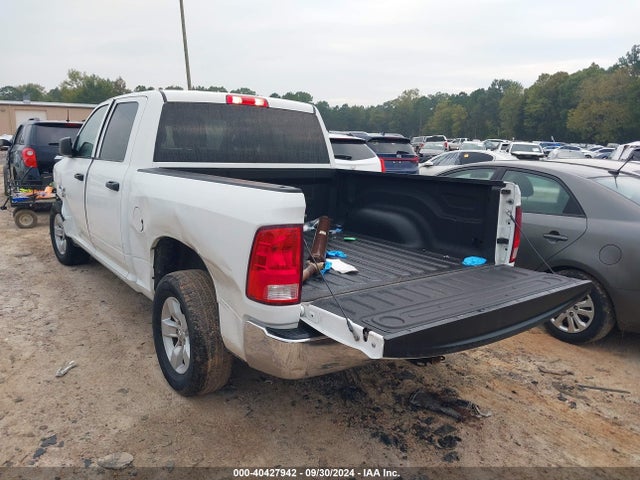 3C6RR7KT0LG132163 RAM 1500 Classic Tradesman  4x4 5'7 Box