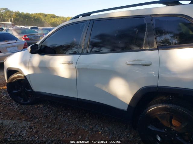 1C4PJLCB2GW184357 Jeep Cherokee Altitude