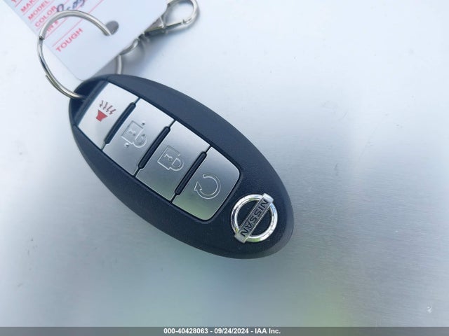 Nissan ROGUE SV 2017 5N1AT2MVXHC810206 Image 11