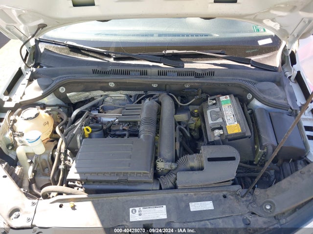 3VW2B7AJ0JM262678 Volkswagen Jetta 1.4t S