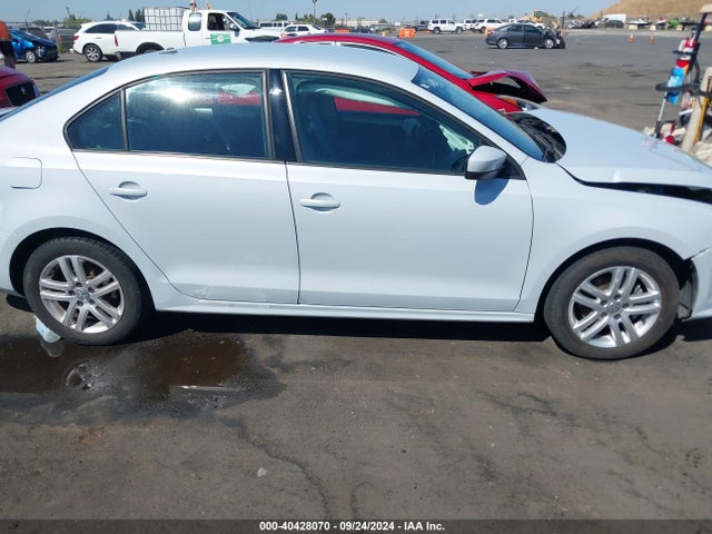 3VW2B7AJ0JM262678 Volkswagen Jetta 1.4t S