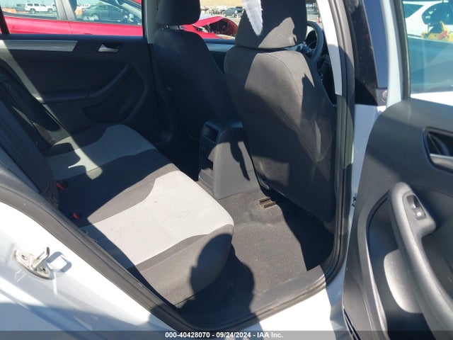 3VW2B7AJ0JM262678 Volkswagen Jetta 1.4t S