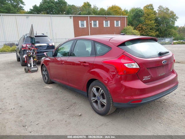 Ford FOCUS SE 2014 1FADP3K24EL285178 Image 3