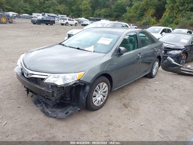 Toyota CAMRY LE 2014 4T4BF1FK0ER355371 Image 2
